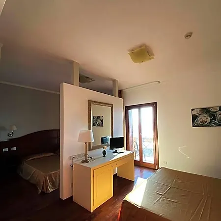 La Lampara Hotel 3*